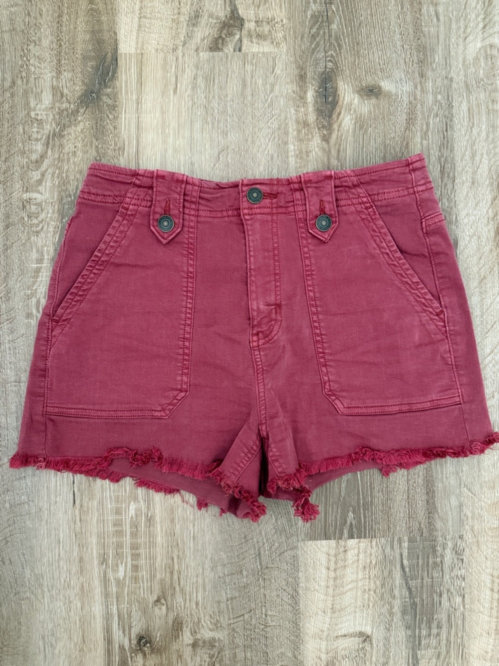 SO Women's Frayed Hem Utility Shorts, Size 7/28